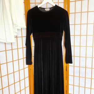 • gantos velvet dress •